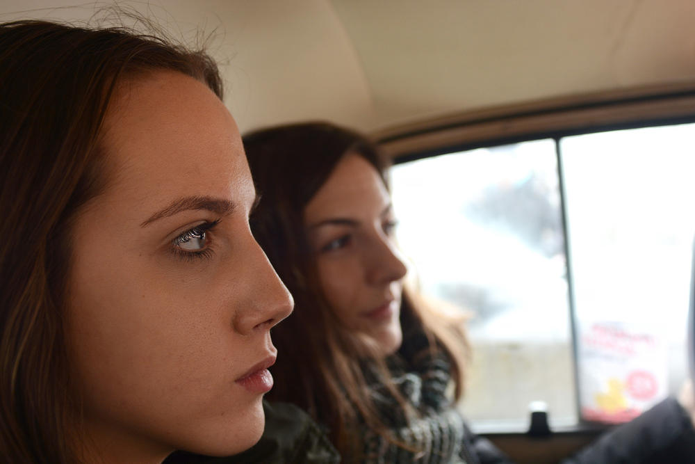 Novinarke Espresa u vožnji patkomobilom  