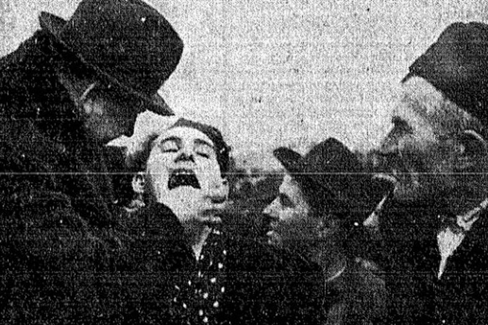 SAMO SU LETELI OKO NJEGA! Ovaj zubar u bivšoj Jugi je izvadio više od milion zuba, I TO BESPLATNO I BEZBOLNO! (FOTO)