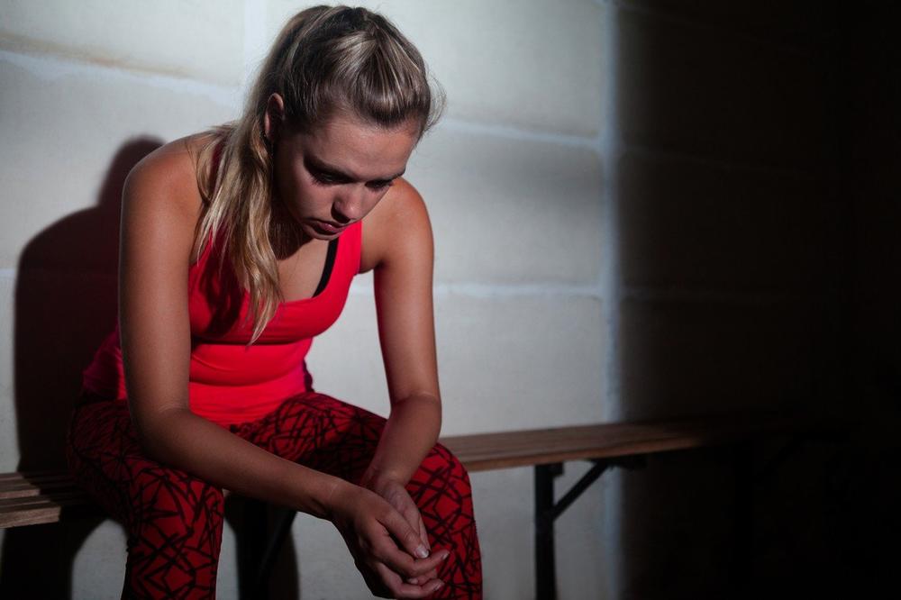 NE IDE VAM U ŽIVOTU? Ovih 8 navika odaju rođene GUBITNIKE i KUKAVICE!