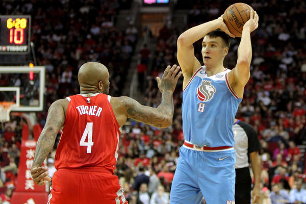 Ne zaboravlja korene! Emotivni Bogdan se prisetio starih dana! (VIDEO)