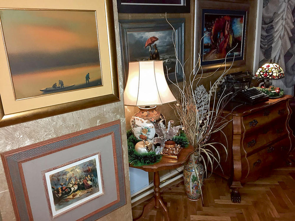 Voditeljka uživa u antikvitetima  