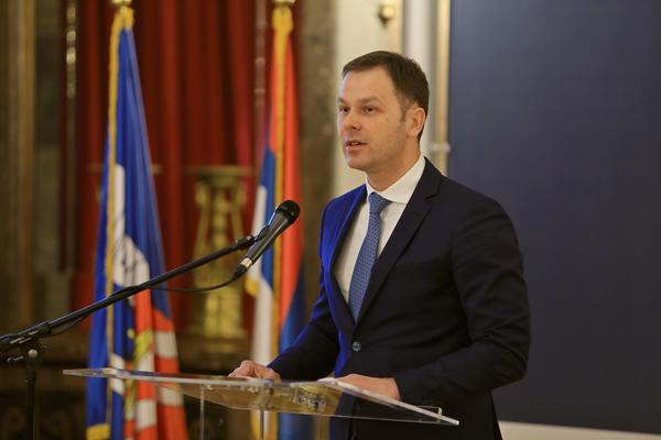 Promene u kabinetu Ane Brnabić! Vujović i Lončar LETE IZ VLADE, a umesto njih ULEĆU Mali i Radojičić!