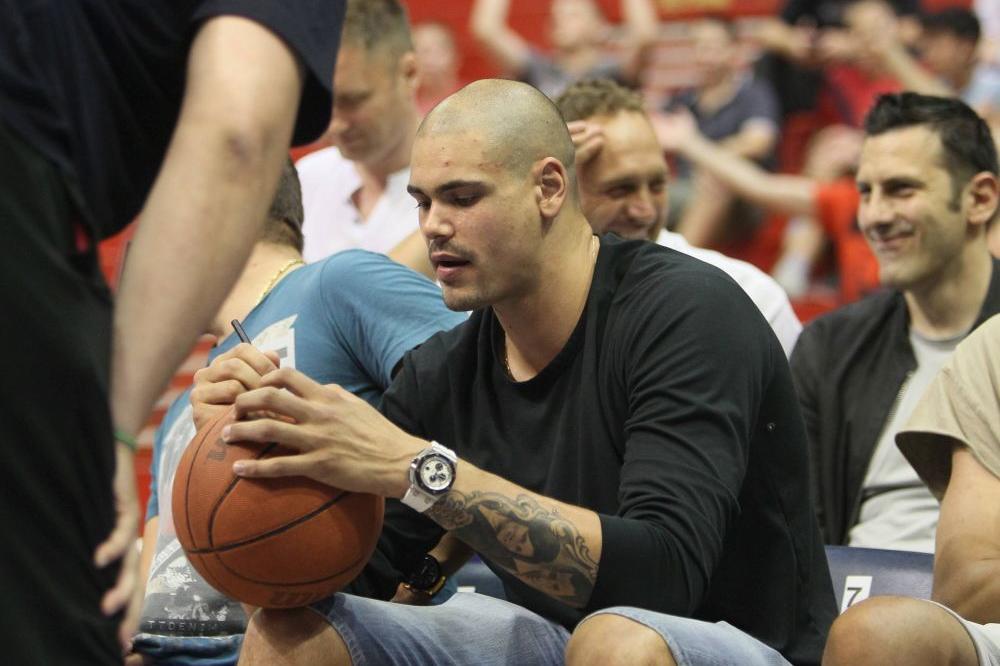 JAVIO SE I CIRBES! Zato su ga voleli, a sada će ga sigurno zavoleti još više! (FOTO) (VIDEO)