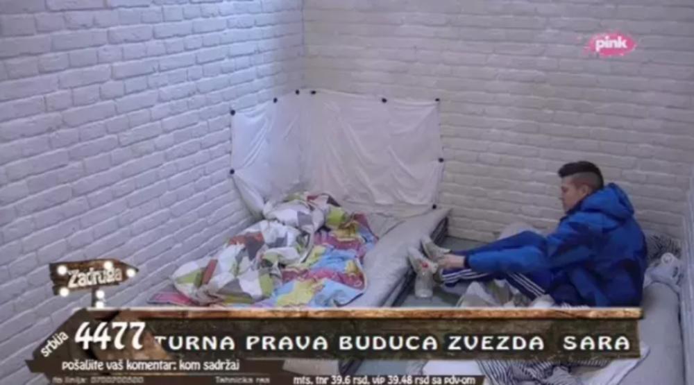 Slobi je više preko glave scena koje Luna pravi  