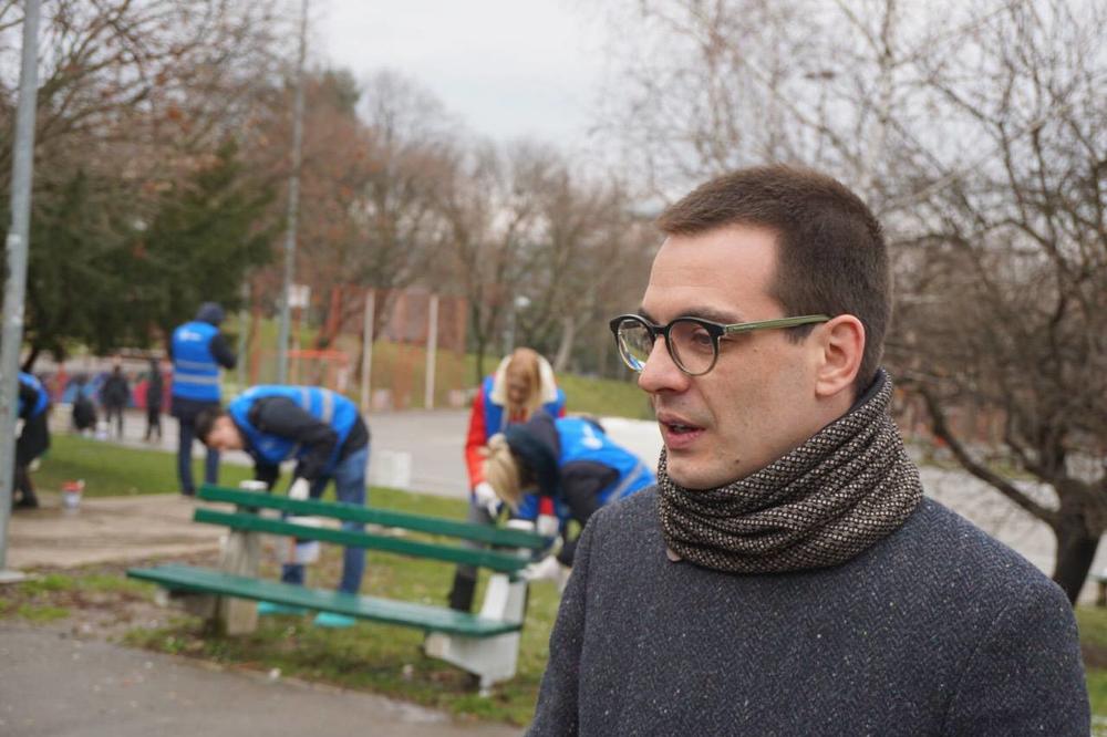 MARKO BASTAĆ  POSLE FIZIČKOG NAPADA: Udaren sam u glavu, a onda su mi nešto sipali u oči! Oslepeo sam od toga!