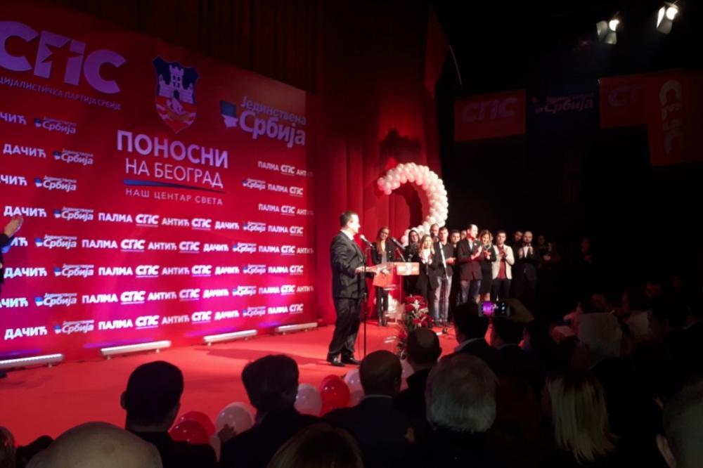 DAČIĆ SOCIJALISTIMA NA PREDIZBORNOM SKUPU: Nikada nismo izdali svoj narod i ne smete da izdate Beograđane! (FOTO)