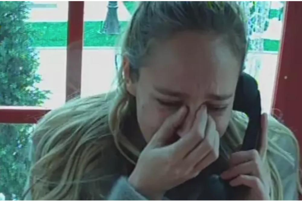 TEBE I SLOBU ČEKA MNOGO TOGA LEPOG: Anabela je pozvala Lunu i tešila je, KAD JE ČULA MAJKU NIJE MOGLA DA ZAUSTAVI SUZE (VIDEO)