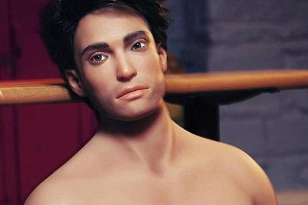 NAPRAVLJEN PRVI INTIMNI ROBOT ZA ŽENE: Kada čujete koje su mu MERE i cena, iznenadićete se!