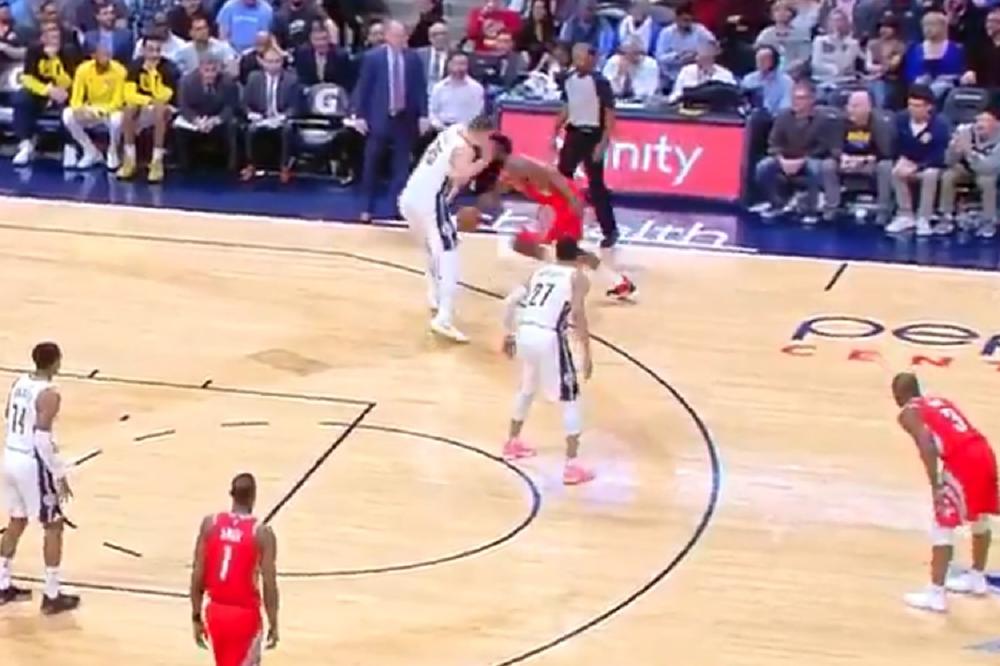 Jokić ne zna da igra odbranu, kažete? Pogledajte ovaj klip, pa opet to recite! (VIDEO)