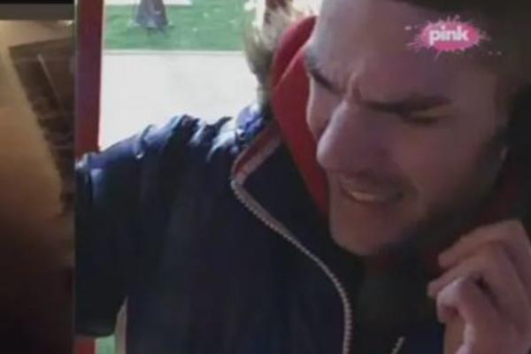 DEVOJKU NIJE MOGLA OČIMA DA MU VIDI: Anđelo se čuo sa majkom koja je sada zadala još žešči udarac Teodori i njenoj majci! (VIDEO)