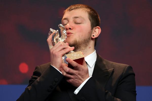 ZAVRŠENO BERLINALE: Zlatni medved za film Ne dotiči me