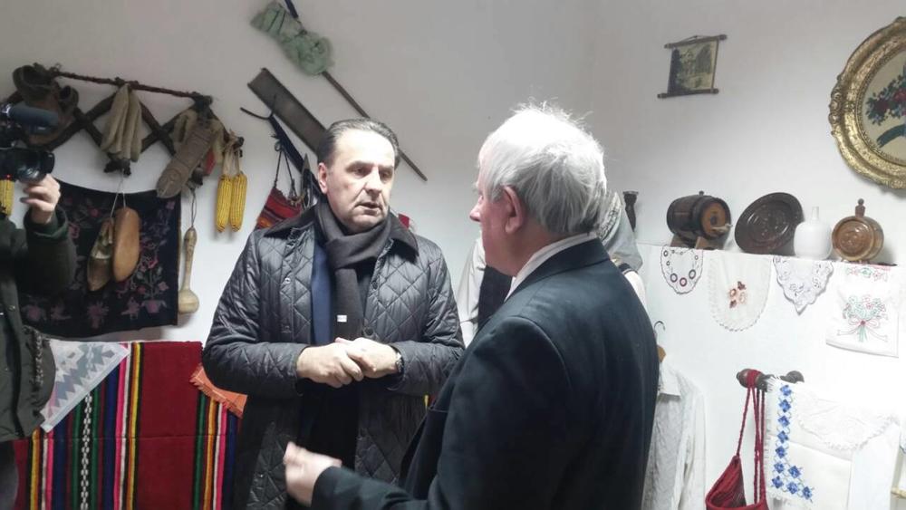 Rasim Ljajić družio se s penzionerima iz Umčara  