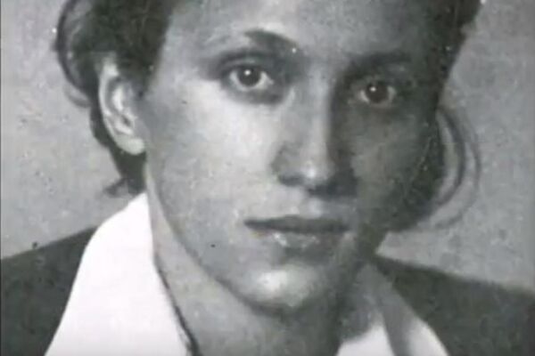 TITO JE SVAKOG DANA PLAKAO NA GROBU SVOJE LJUBAVNICE: Ko je bila Davorjanka i KAKVU ULOGU JE IMALA U BROZOVOM ŽIVOTU? (FOTO)