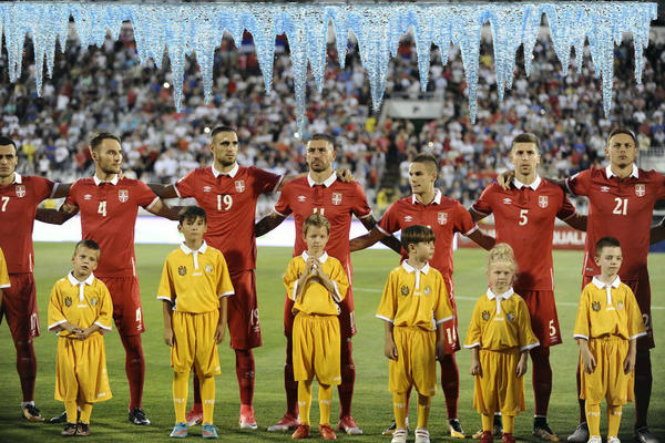 TO, BRE, NIJE NORMALNO! Srpski reprezentativci moraju da igraju meč na minusu od koga se ledi i dah! (FOTO) (VIDEO)