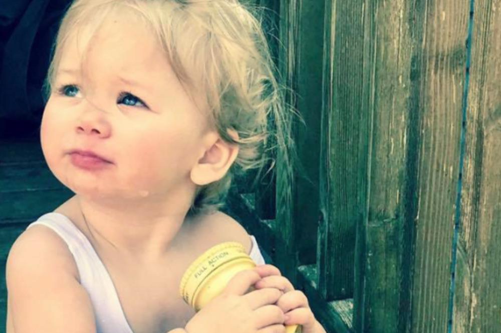 POSLE SVAKOG KUPANJA, NJIHOVA ĆERKA JE DOBIJALA OSIP: Kada su saznali od čega boluje, život im se potpuno promenio!