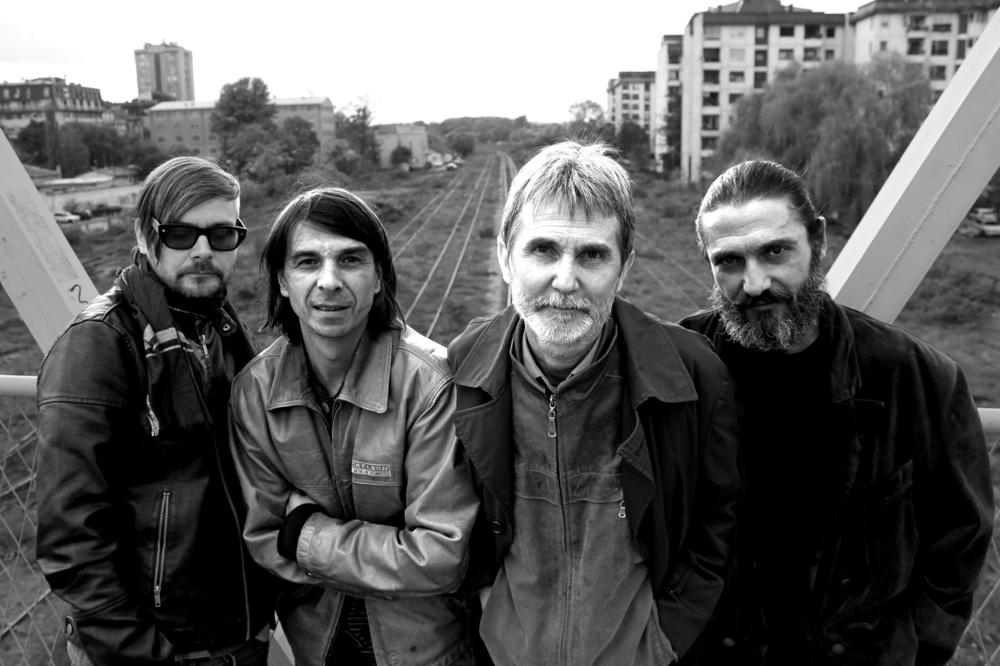 Svaka pesma je najpre ritam, intuitivan, osećajan, direktno iz srca zrelog čoveka: Zašto je debi album Antona iz Brejkersa jedna od ploča godine? (VIDEO)