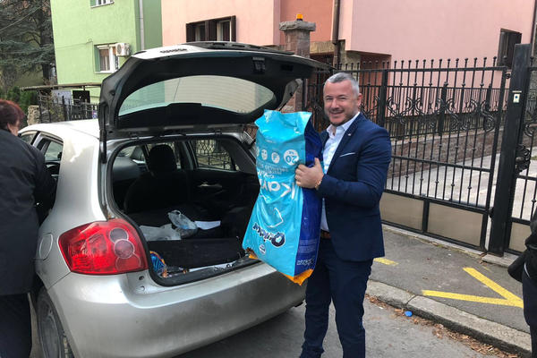 PRIVREDNIK IZ MONAKA ODUŠEVIO SRBIJU: Donirao svoju kuću i pretvorio je u AZIL ZA NAPUŠTENE PSE! (FOTO)