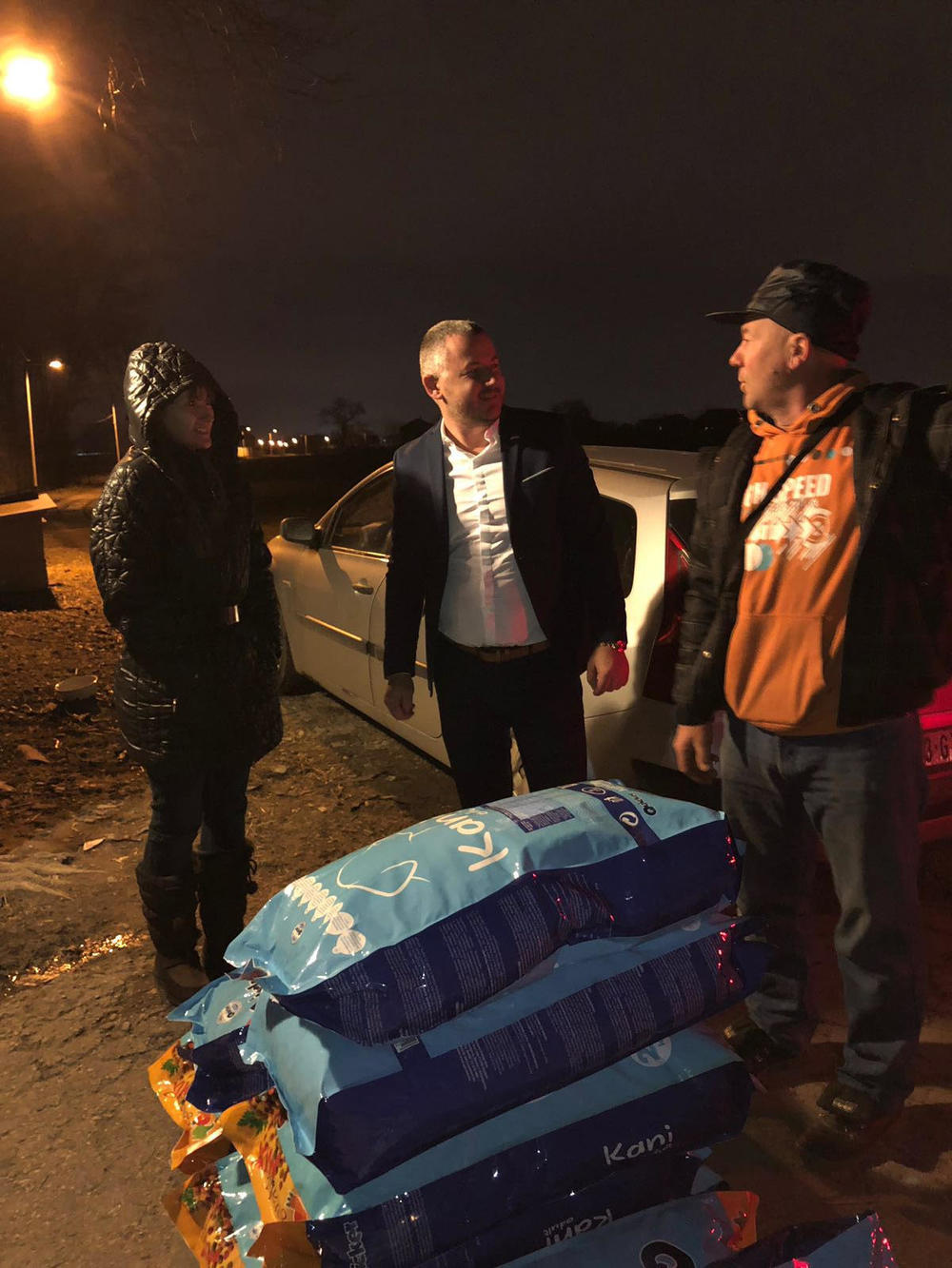 Kupljena je hrana za pse