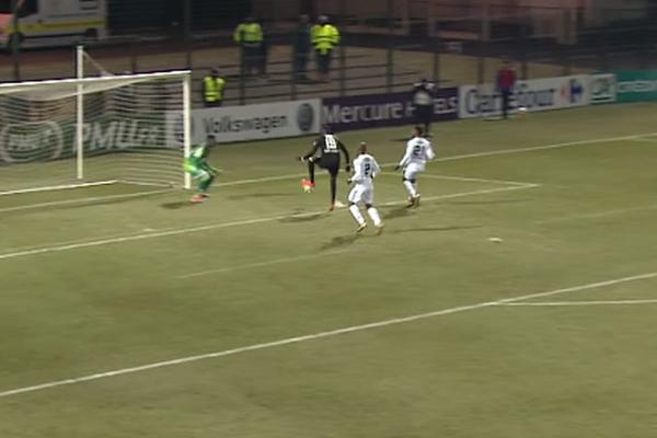 TUGA POTRESA FUDBALSKI SVET: Klub napravio najveću senzaciju u istoriji, a predsedniku stalo srce! (VIDEO)