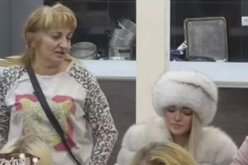 Teodora nas je sve rasplakala pričom kako su joj SILOVALI MAJKU, a sad je otkrila i mnogo užasnije detalje! (VIDEO)