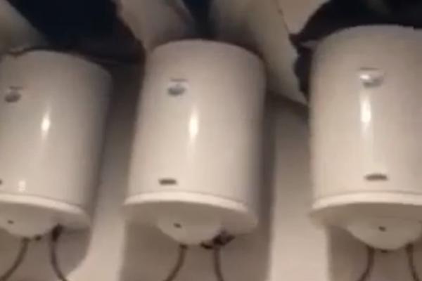 NEUSLOVI, LED U SVLAČIONICAMA! Pogledajte katastrofalno stanje stadiona u Nišu pred gostovanje Partizana! (VIDEO)