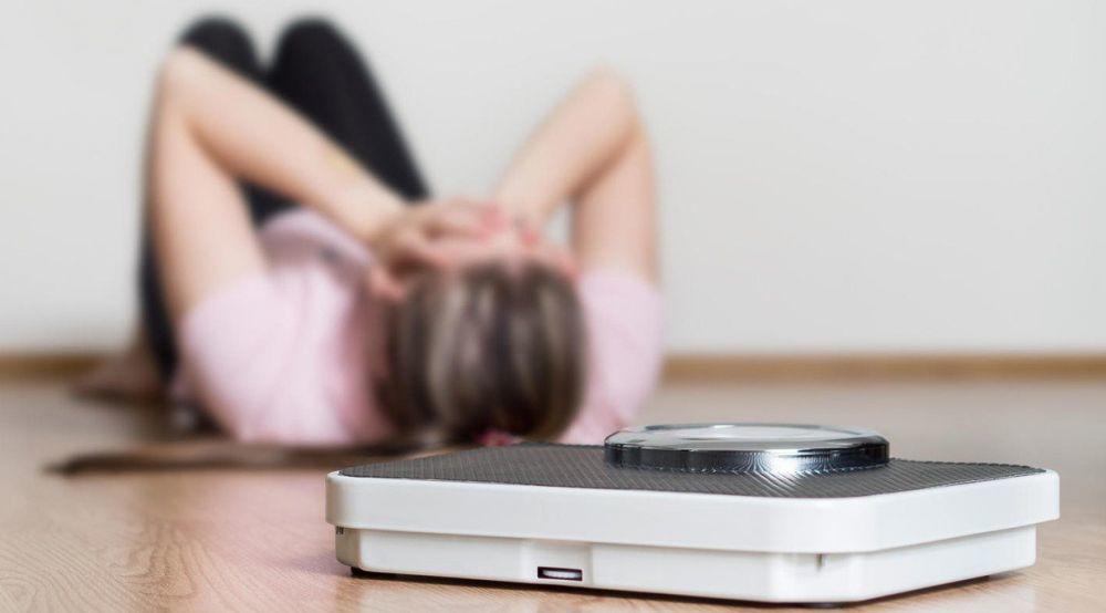 Usled naglog debljanja i mršavljenja, koža na grudima se opušta  