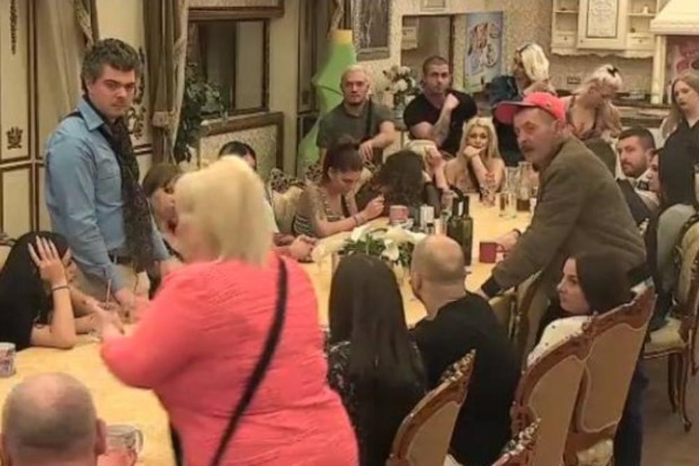 NAJVEĆI ŠOK U PAROVIMA DO SADA: Najveća rijaliti zvezda IZBAČENA iz igre! Ukućani RONILI SUZE!