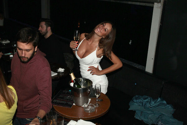 I TO SMO DOČEKALI! Maca napokon imala odnose u rijalitiju, ali ne s Borom! (VIDEO 18+)