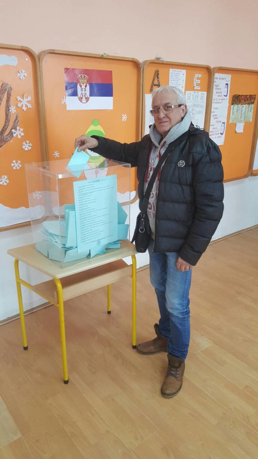 Era je jutros poranio na glasanje 