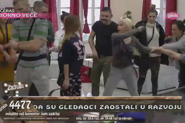 MASOVNA TUČA U ZADRUZI: Gađale se JAJIMA i vređale se, nastao opšti HAOS, nisu mogli da ih razdvoje (VIDEO)