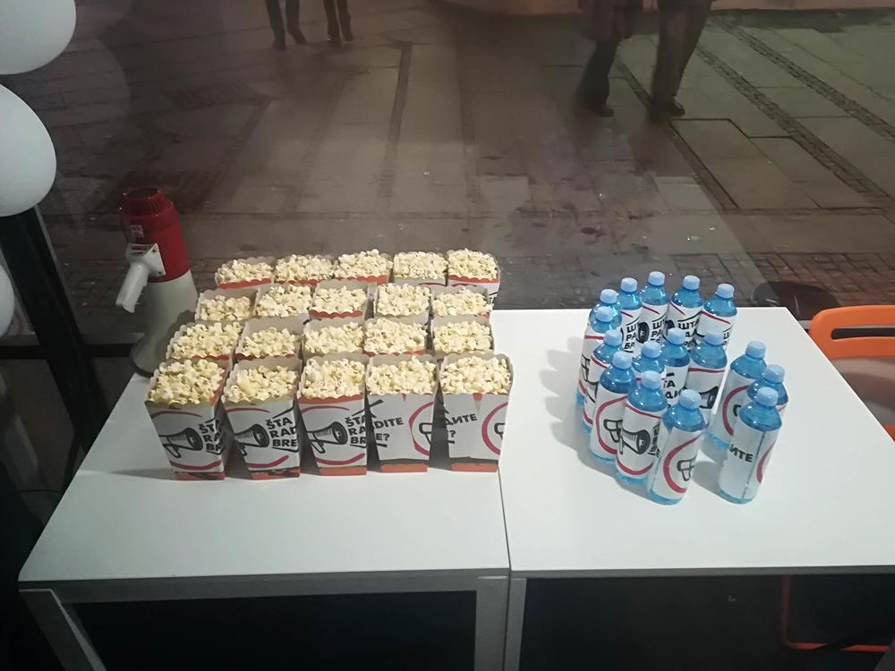 Posluženje kod Bastaća  