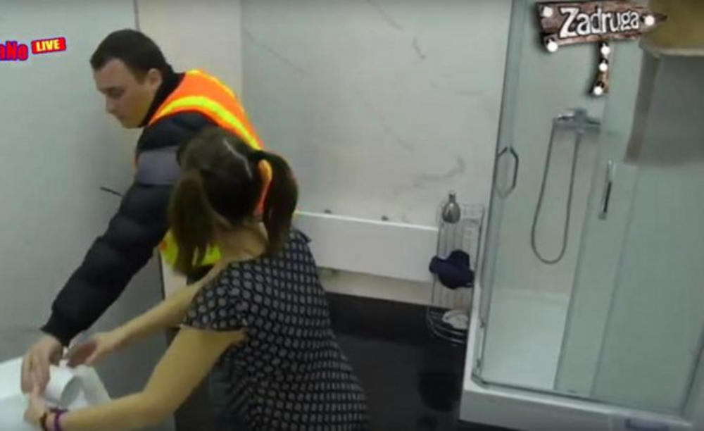 Jedva su joj otrgli otrovnu tečnost iz ruku  