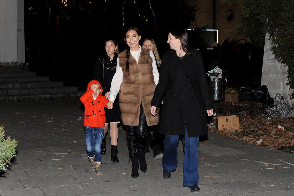 PRINOVA U PORODICI RAŽNATOVIĆ: Ceca objavila svima radosnu vest! Presrećna je, a razlog je i više nego dobar! (VIDEO)