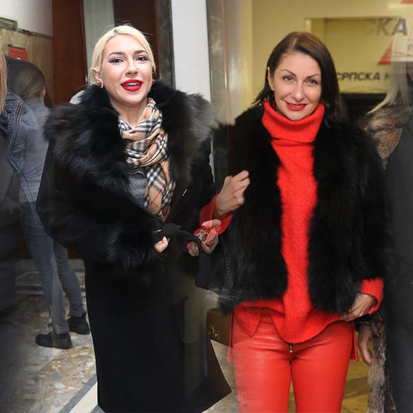 KO JE BIO NAJBOLJE, A KO NAJGORE OBUČEN U IZBORNOJ NOĆI: Pogledajte ko nas je oduvao svojim stilom, a ko se nije baš proslavio! (FOTO)