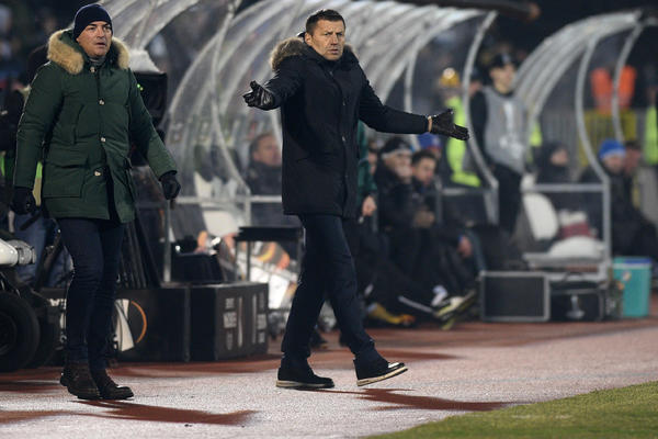 Partizan bi da najuri trenera, a o ovome niko ne razmišlja... HOĆE LI ĐUKIĆ BITI NOVA ODBAČENA ČARAPA?! (VIDEO)