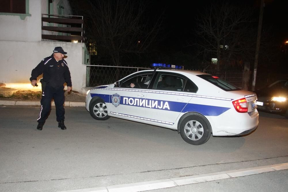 Ubijenog šuraka spalio u štali 