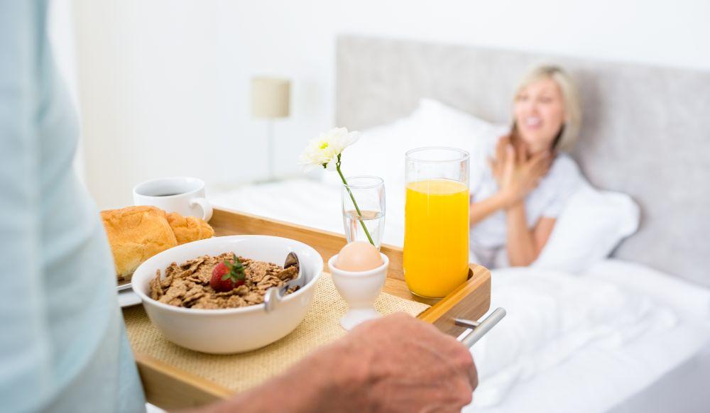  Činija ovsene kaše s malo svežeg voća i orašastih plodova je verovatno najčešći doručak uspešnih žena  