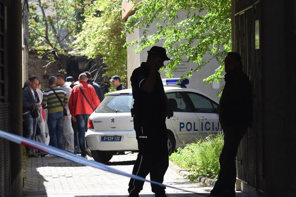 ĆERKA SMRSKALA MAJCI GLAVU: Otkriveni detalji JEZIVI krvavog zločina na Zvezdari