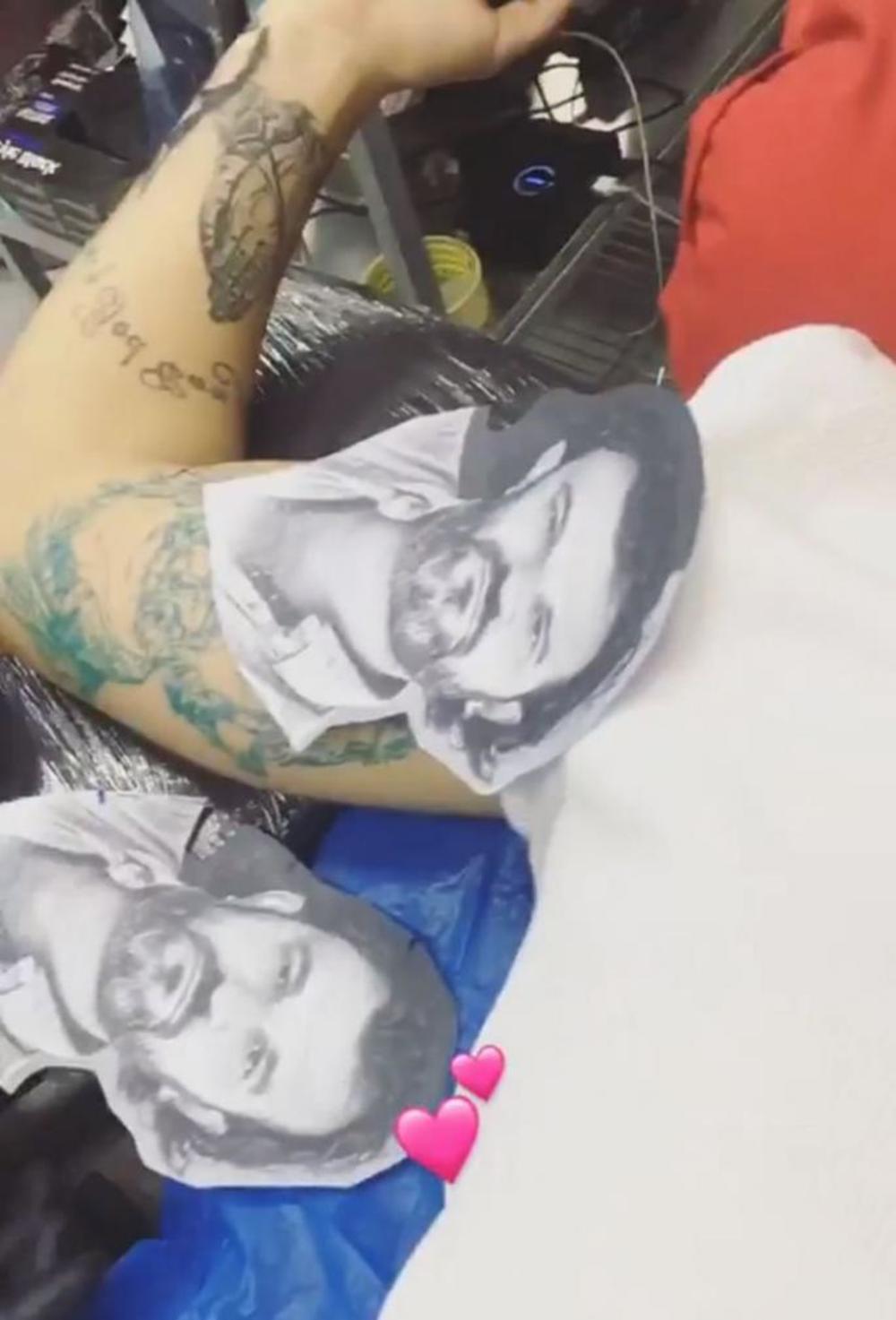 Ovo mora da je bolelo  