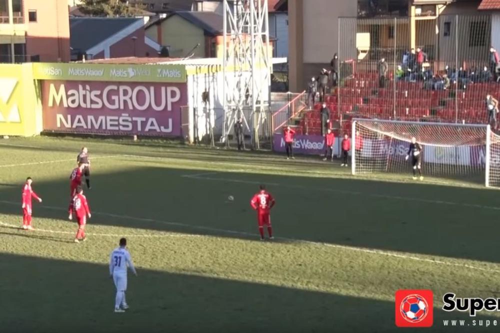 A ŠTA ĆEMO S OVIM? NOVA KONTROVERZA NA MEČU SUPERLIGE: Pogledajte ovu sliku i recite šta ovde nije normalno?! (VIDEO)