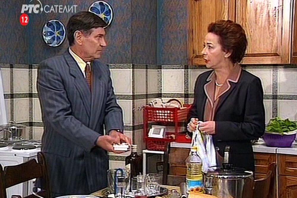 POŠAST KOJA NOSI MNOGE GLUMCE: 34 lika iz serije "Porodično blago" nisu više sa nama, od ovih reči će vam pući duša