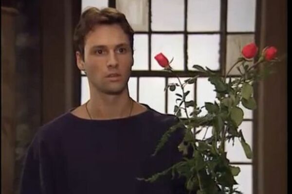 ŠOK ŠOK! NAŠ GLUMAC SE ZAMONAŠIO: Svi ga odlično znate iz serije "OTVORENA VRATA"!