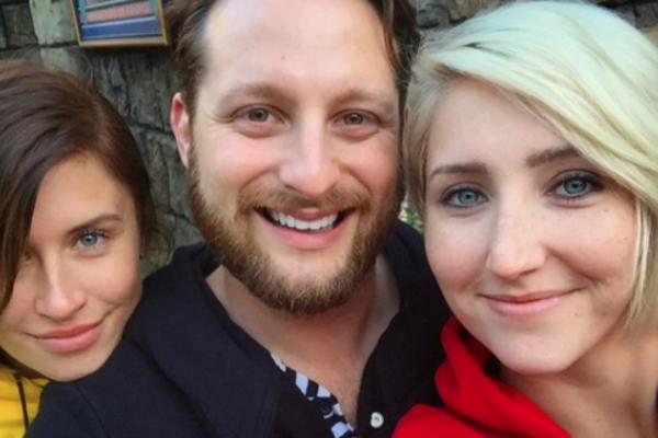 NJIH TROJE SU U BRAKU: Sada čekaju bebu i evo šta poručuju svim ljudima