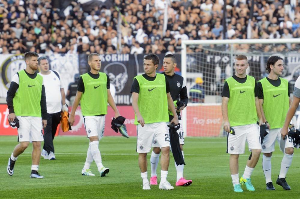Sluša Baju Malog Knindžu, a Sale Ilić mu je više od ikone: Posle ovoga će svaki Grobar želeti da se njihov igrač ekspresno vrati u Partizan! (FOTO) (VIDEO)