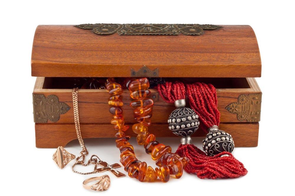 PRONAĐITE VAŠU AMAJLIJU PREMA HOROSKOPU: Čuvar u vidu dragog kamenja