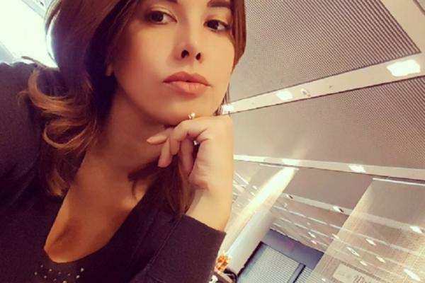 IZBACILA SLIKU BEZ GAĆICA: Balkanska pevačica šokirala fanove na Instagramu!(FOTO)