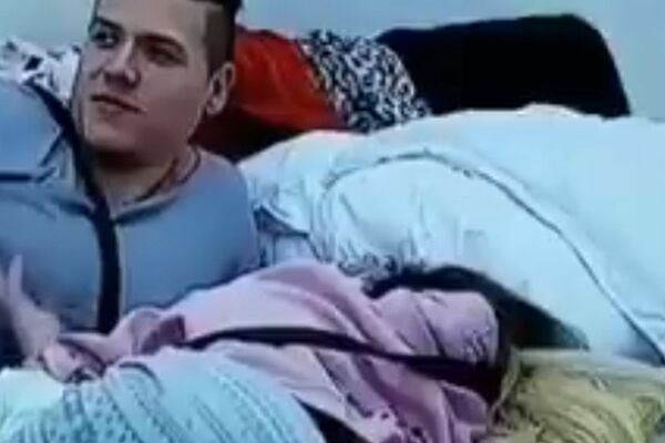 NAJVEĆI BLAM U ZADRUZI! Posle igranja sa palcem, Luna prešla na drugi deo Slobinog tela (VIDEO)