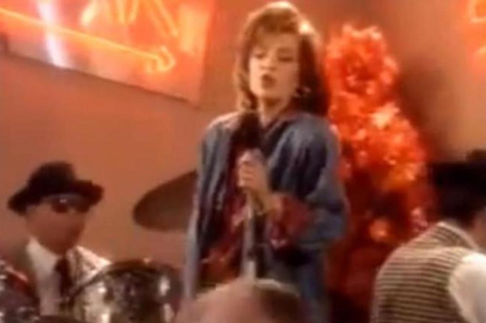 INFARKT JOJ JE RAZORIO SRCE PRED DECOM! Obeležila je jednu etapu grupe Novi Fosili, danas bi slavila 71.rođendan!