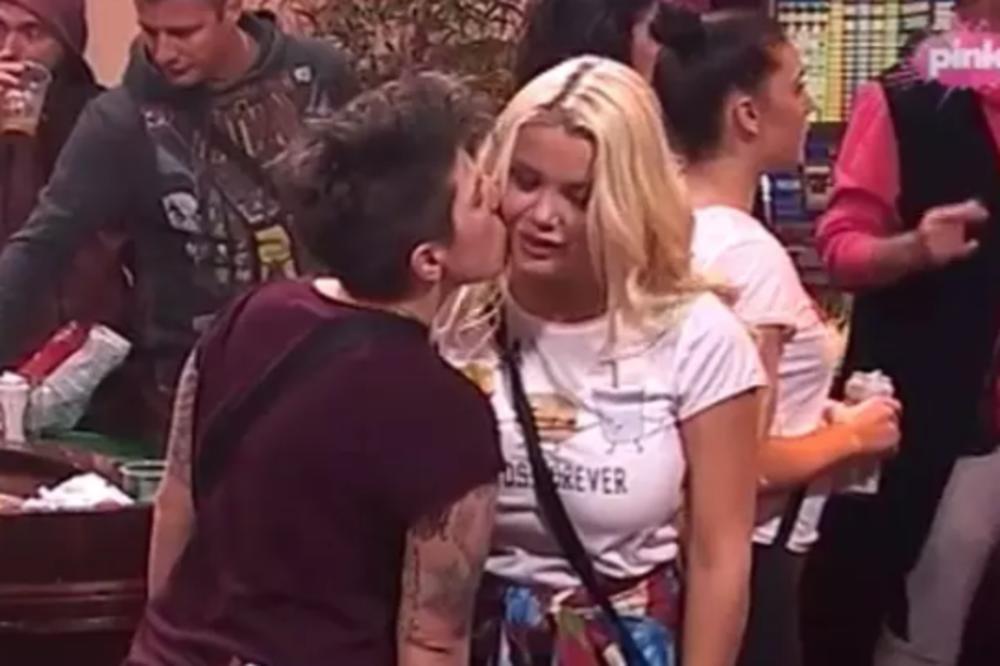 NE MOGU VIŠE DA SE KONTROLIŠEM: Sanja napokon priznala svoja osećanja prema MATOROJ! (FOTO)