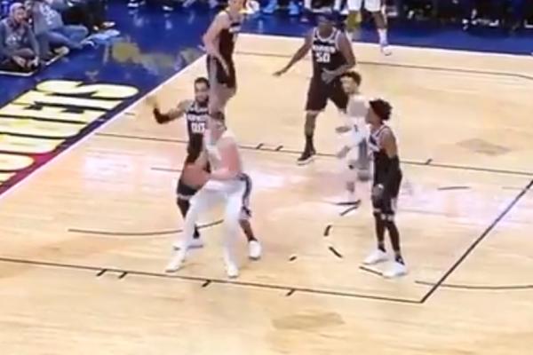 Zovite ga Nikola 'Ringišpil' Jokić! Srpski maestro pomerio granice ponižavanja protivnika pod košem! (VIDEO)